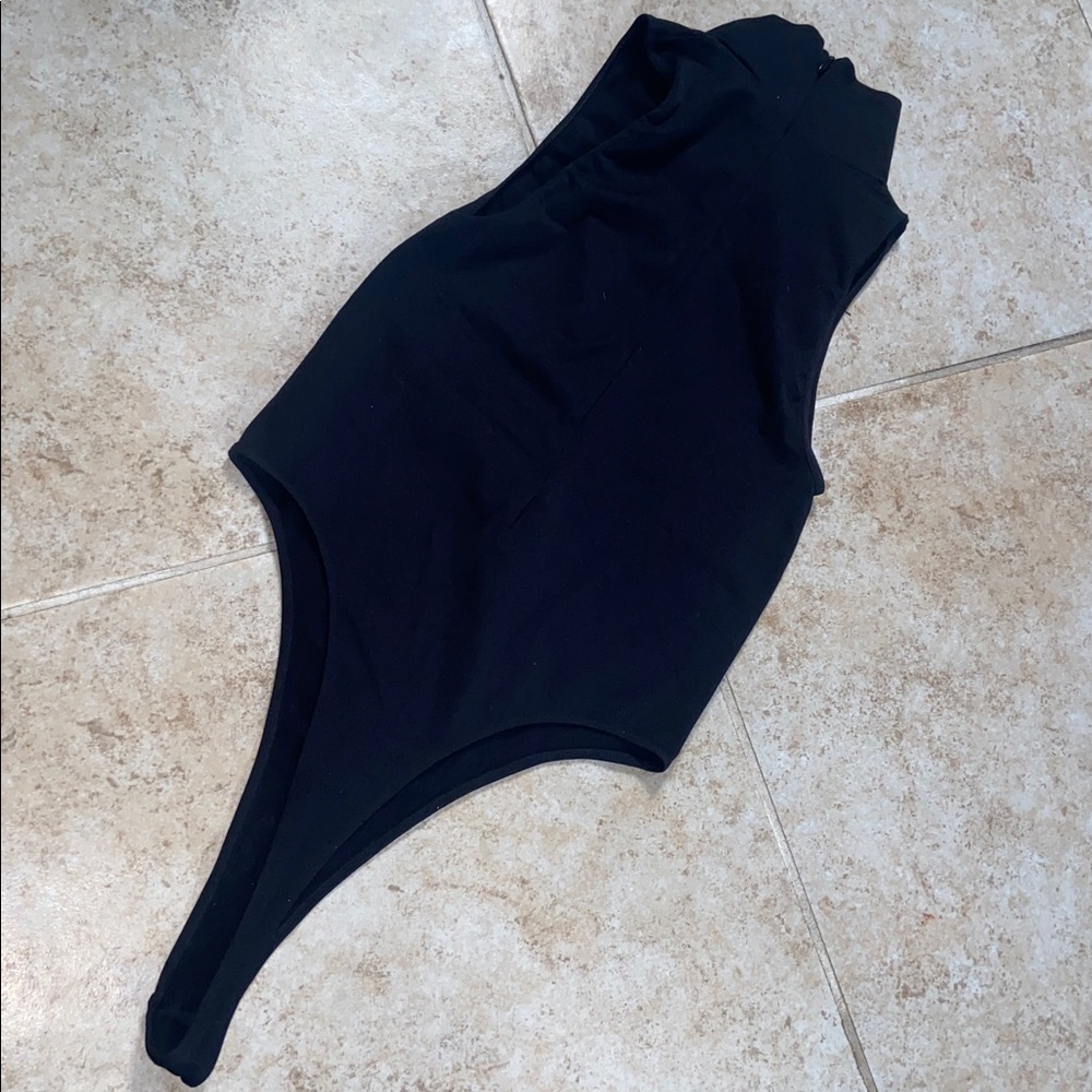 NWT ETERNE SLEEVELESS TURTLENECK BODYSUIT BLACK M/L - Picture 9 of 9